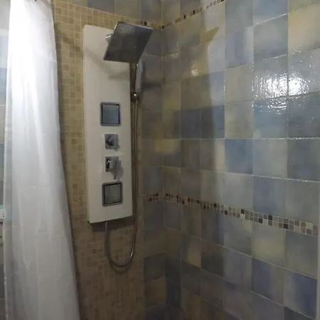 Oda ve Kahvaltı Milena Sava